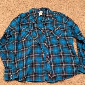 Wrangler Plaid Button-Up Shirt